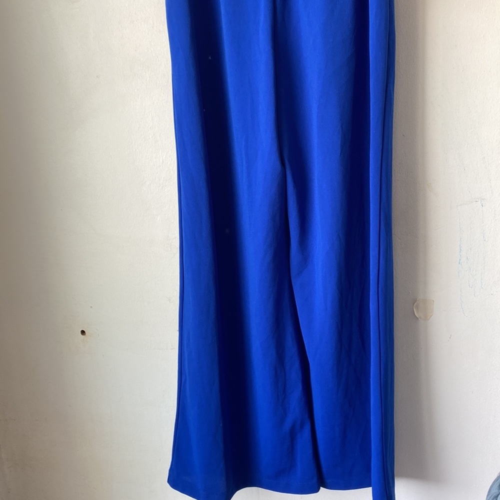 Lulu’s M Bethanie Royal Blue Lace Halter Jumpsuit As Is - Picture 10 of 15